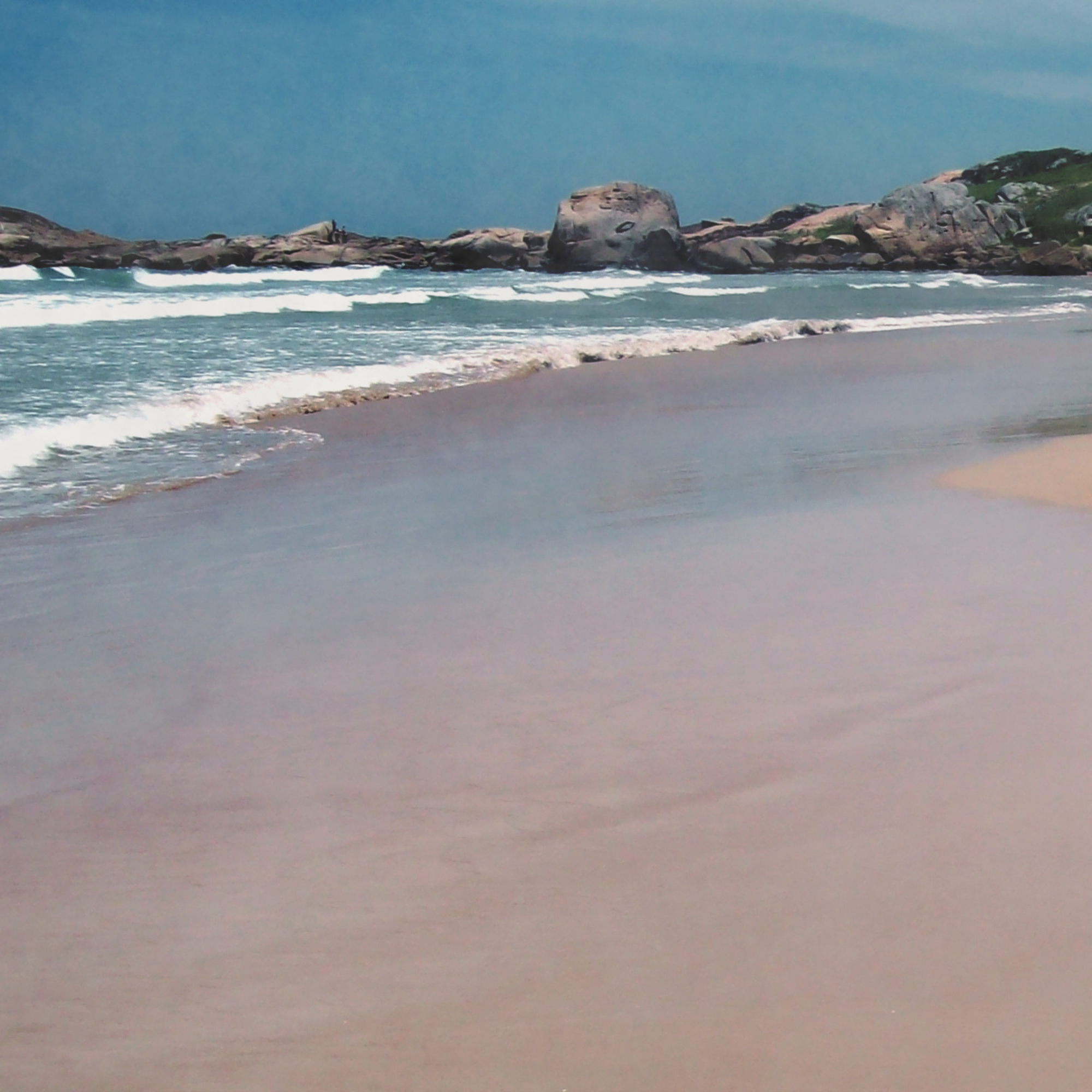 O silêncio de Garopaba em agosto